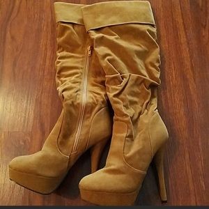 High heel boots